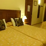 Loreto بيت ضيافة 4*
