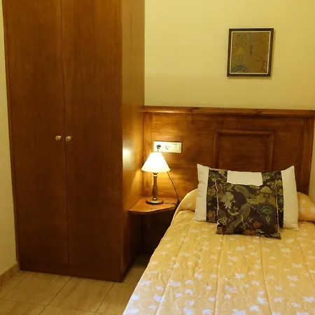 招待所 Loreto 4*